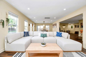 Stunning Haven with Heated Pool and Gameroom